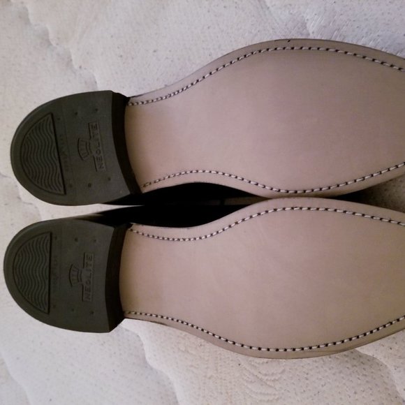 Shoes - Picture 5 of 8